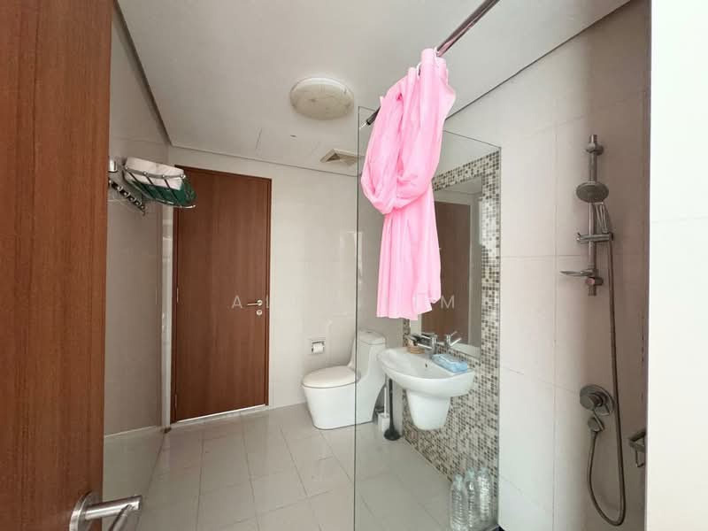 Kondominium untuk Disewa di Central Park condominium - Alex Lim - Bathroom - PropertyGuru.com.my