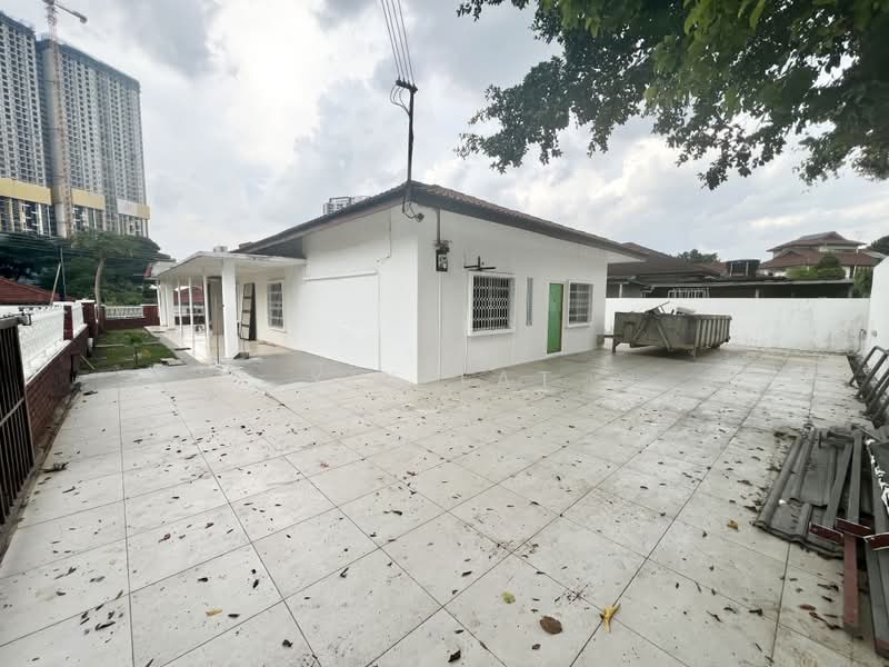 Bungalow House untuk Dijual di Taman Majidee (Johor Bahru) - Yik Tat - PropertyGuru.com.my