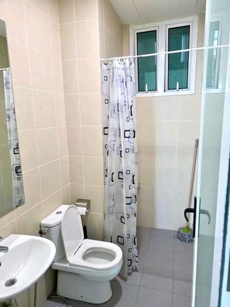 Kondominium untuk Disewa di Southbay Plaza - Gan Chun Kai - Bathroom - PropertyGuru.com.my
