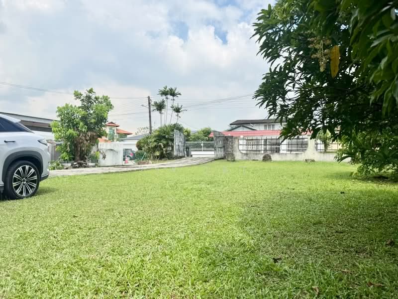 Bungalow for Sale in Taman Majidee (Johor Bahru) - Yik Tat - PropertyGuru.com.my