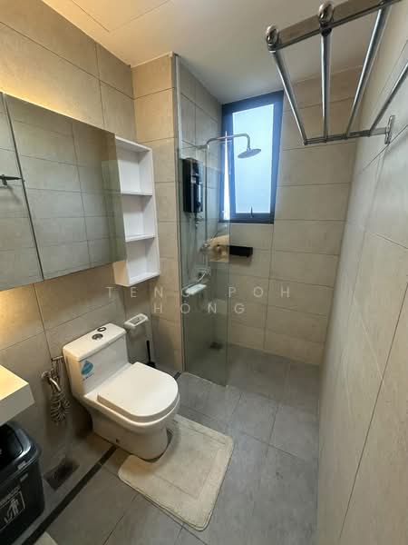 Servis Apartment untuk Disewa di Aera Residence - Teng Poh Hong - Bathroom - PropertyGuru.com.my