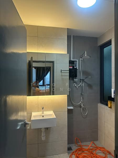 Servis Apartment untuk Disewa di Aera Residence - Teng Poh Hong - Bathroom - PropertyGuru.com.my