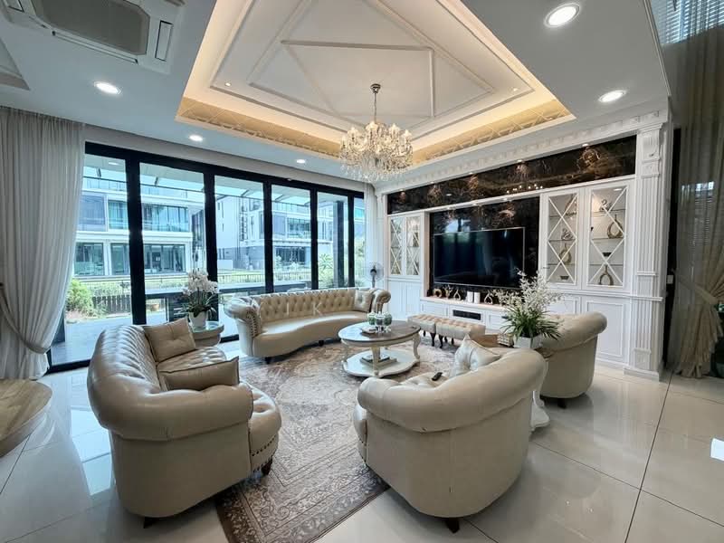 Bungalow for Sale in Senibong (Permas Jaya) - Yik Tat - PropertyGuru.com.my