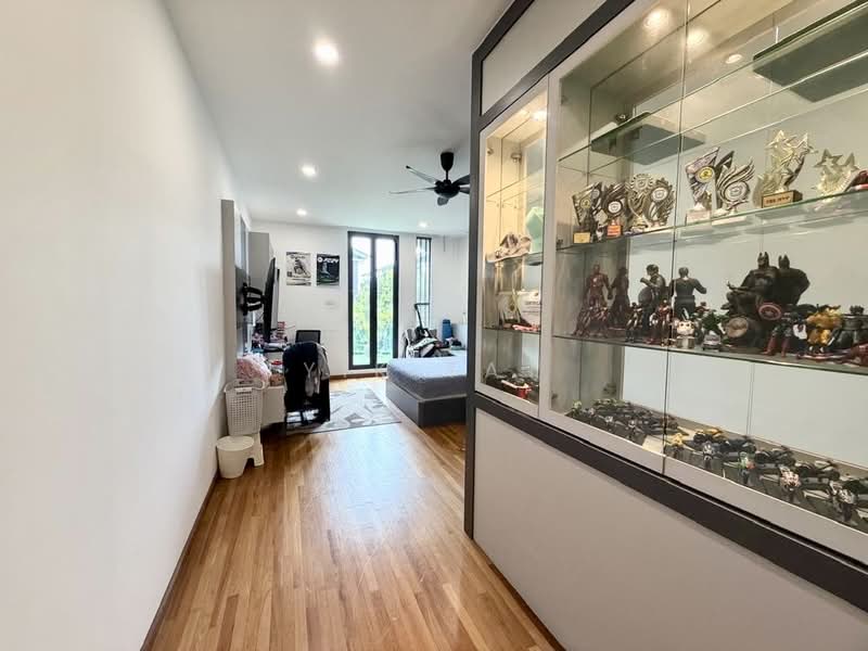 Bungalow for Sale in Senibong (Permas Jaya) - Yik Tat - PropertyGuru.com.my