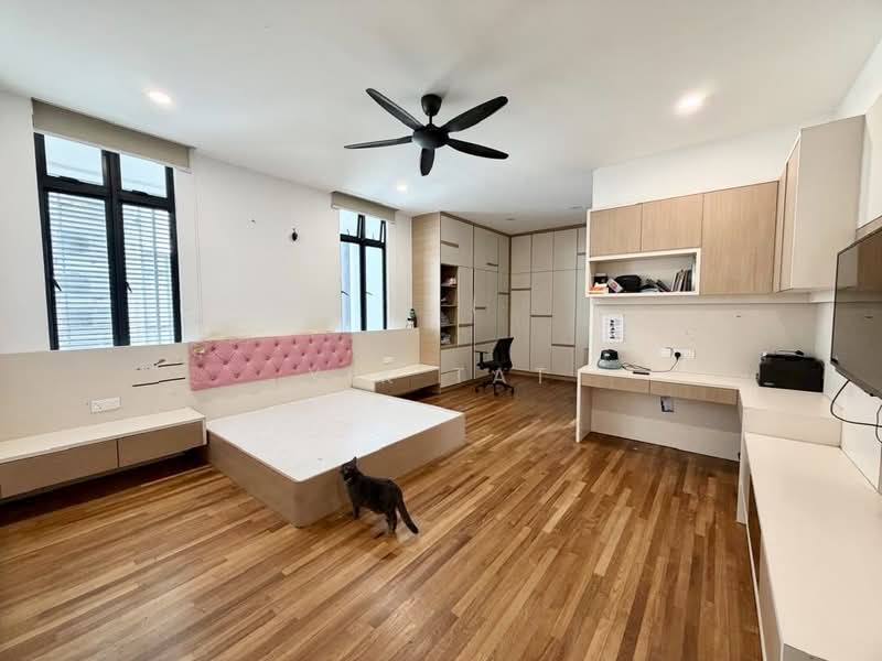 Bungalow for Sale in Senibong (Permas Jaya) - Yik Tat - PropertyGuru.com.my