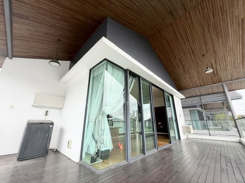 Bungalow for Sale in Senibong (Permas Jaya) - Yik Tat - PropertyGuru.com.my