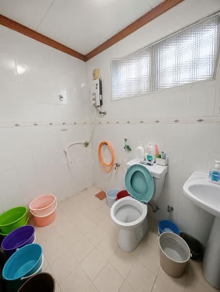 2-storey Terraced House for Sale in Kepong (Kuala Lumpur) - Vincent Goh - Bathroom - PropertyGuru.com.my