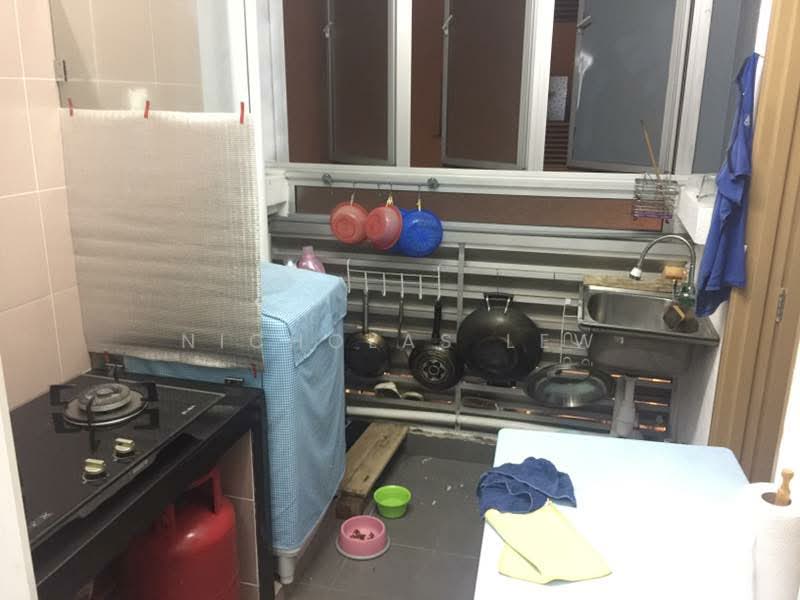 Kondominium untuk Dijual di Bayan Villa, Seri Kembangan - Nicholas Lew - Kitchen - PropertyGuru.com.my