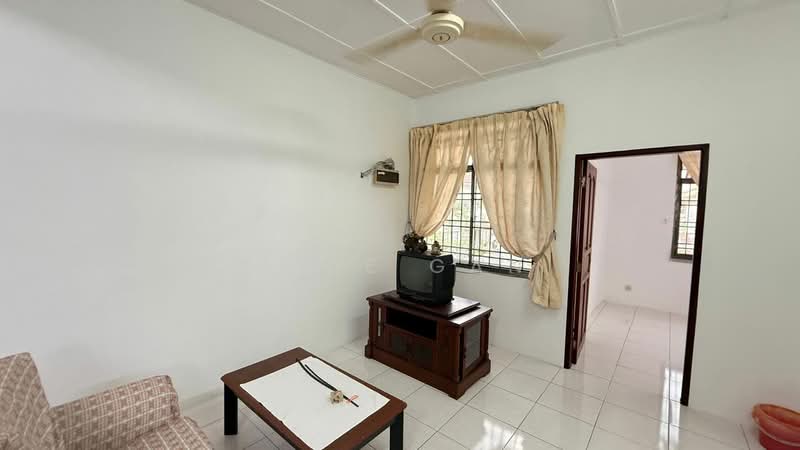 2-storey Terraced House for Rent in Bukit Indah (Iskandar Puteri (Nusajaya)) - Jade Gan - Living Room - PropertyGuru.com.my