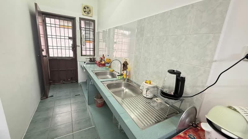 2-storey Terraced House for Rent in Bukit Indah (Iskandar Puteri (Nusajaya)) - Jade Gan - Kitchen - PropertyGuru.com.my