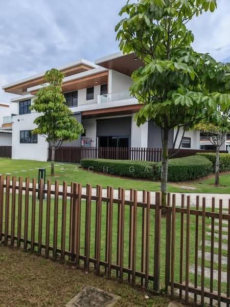 Rumah Berkembar untuk Dijual di Eco Sanctuary (Telok Panglima Garang) - Zach Gan - PropertyGuru.com.my
