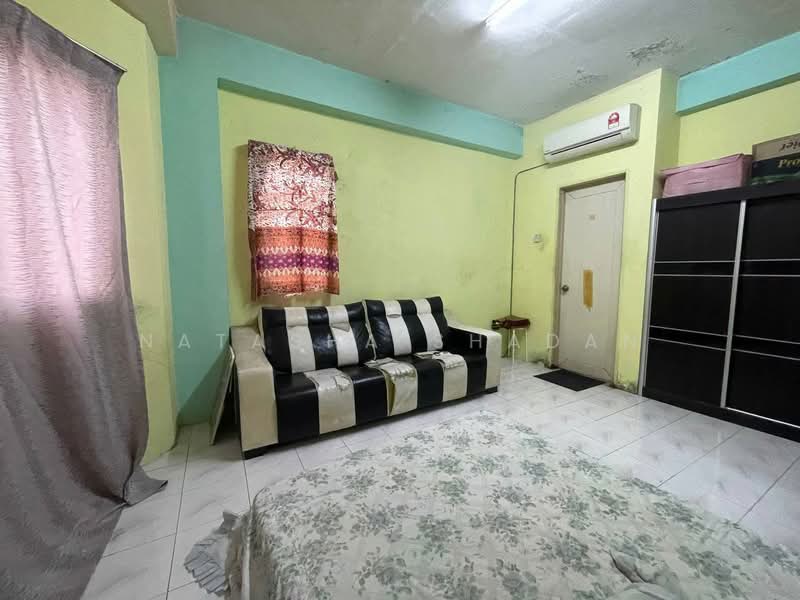 Pangsapuri untuk Dijual di Amazing Heights - Natasha Shadan - Living Room - PropertyGuru.com.my