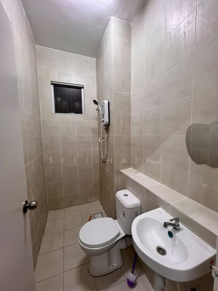 Condominium for Rent at Residensi Adelia 3 - Siti Haila - Bathroom - PropertyGuru.com.my