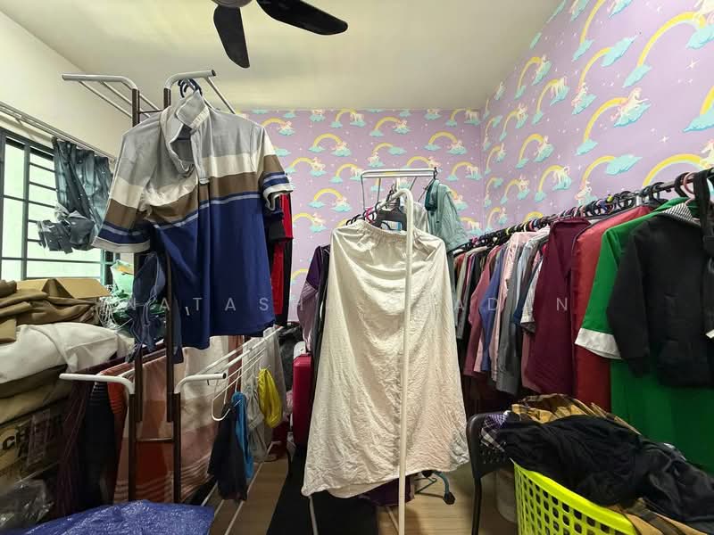Kediaman Servis untuk Dijual di Residensi Alami - Natasha Shadan - Interior - PropertyGuru.com.my