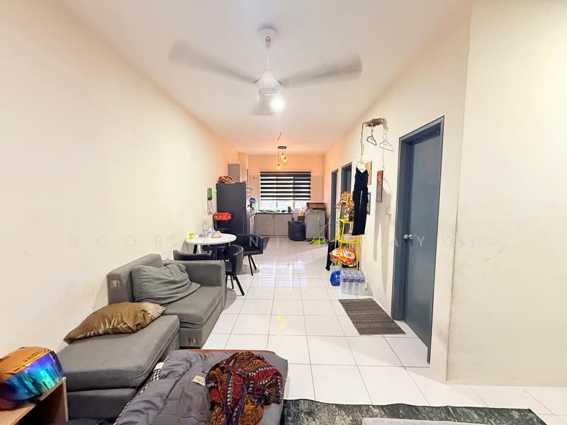 Rumah Bandar untuk Dijual di Cyberjaya (Selangor) - Noor Aini Bt Ayob - Living Room - PropertyGuru.com.my