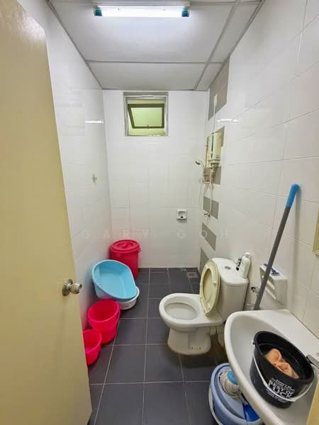 Condominium for Sale at Boulevard Condominium (BLVD) - Gary Goh - Bathroom - PropertyGuru.com.my