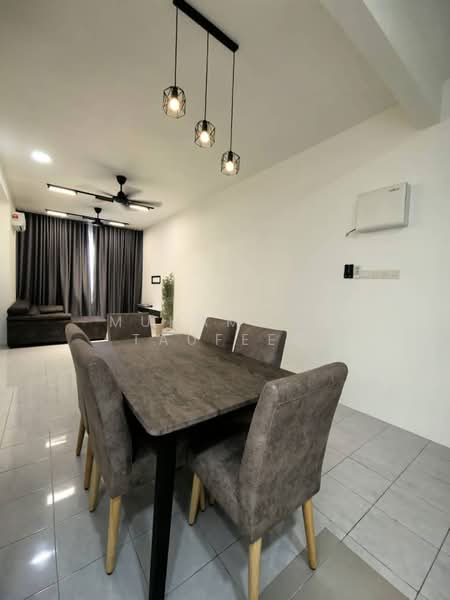 Apartment for Rent at Tinta Residensi, Nada Bidara - Muhammad Taufeeq - Dining Room - PropertyGuru.com.my