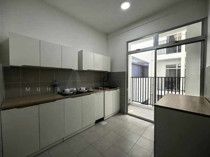 Apartment for Rent at Tinta Residensi, Nada Bidara - Muhammad Taufeeq - Kitchen - PropertyGuru.com.my