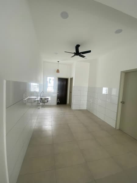 2-storey Terraced House for Rent in Nilai Impian (Nilai) - Diana Hasan - Kitchen - PropertyGuru.com.my