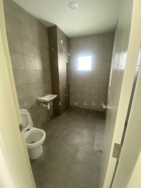 2-storey Terraced House for Rent in Nilai Impian (Nilai) - Diana Hasan - Bathroom - PropertyGuru.com.my