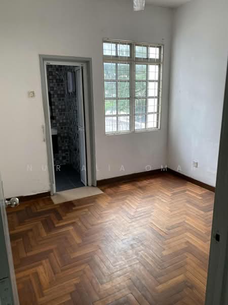Rumah Teres 2.5-Tingkat untuk Dijual di Shah Alam (Selangor) - Nur Alia Omar - Bathroom - PropertyGuru.com.my