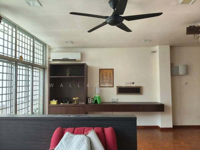 Rumah Teres 2.5 Tingkat untuk Dijual di Taman Puteri Wangsa (Ulu Tiram) - Wallace Ang - Living Room - PropertyGuru.com.my