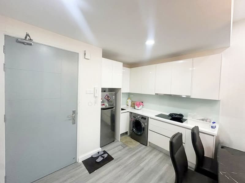 Service Residence for Sale at Tropez Residences - Zoe Voon - Kitchen - PropertyGuru.com.my