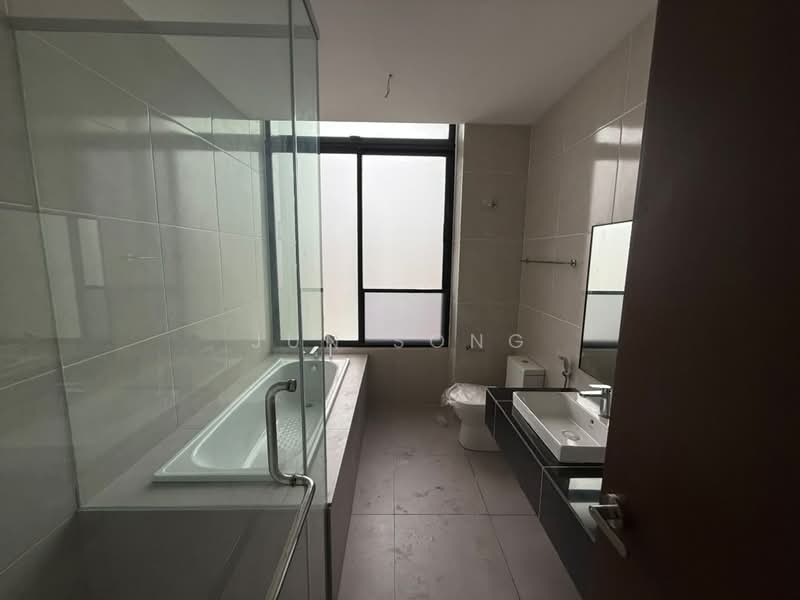 Rumah Teres 2-Tingkat untuk Dijual di Puteri Harbour (Iskandar Puteri (Nusajaya)) - Jun Song - Bathroom - PropertyGuru.com.my