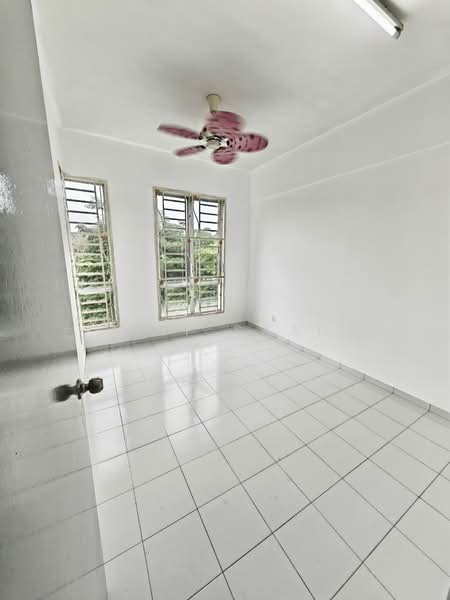 Pangsapuri untuk Dijual di Desajaya Villa - Alif Saad - PropertyGuru.com.my