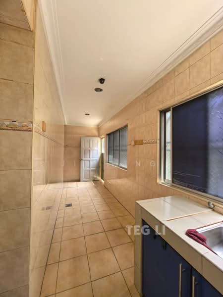 Rumah Teres 2 Tingkat untuk Dijual di Kota Kemuning (Shah Alam) - Jim Ling - Kitchen - PropertyGuru.com.my