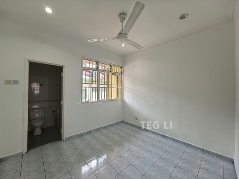 Rumah Teres 2 Tingkat untuk Dijual di Kota Kemuning (Shah Alam) - Jim Ling - Bathroom - PropertyGuru.com.my