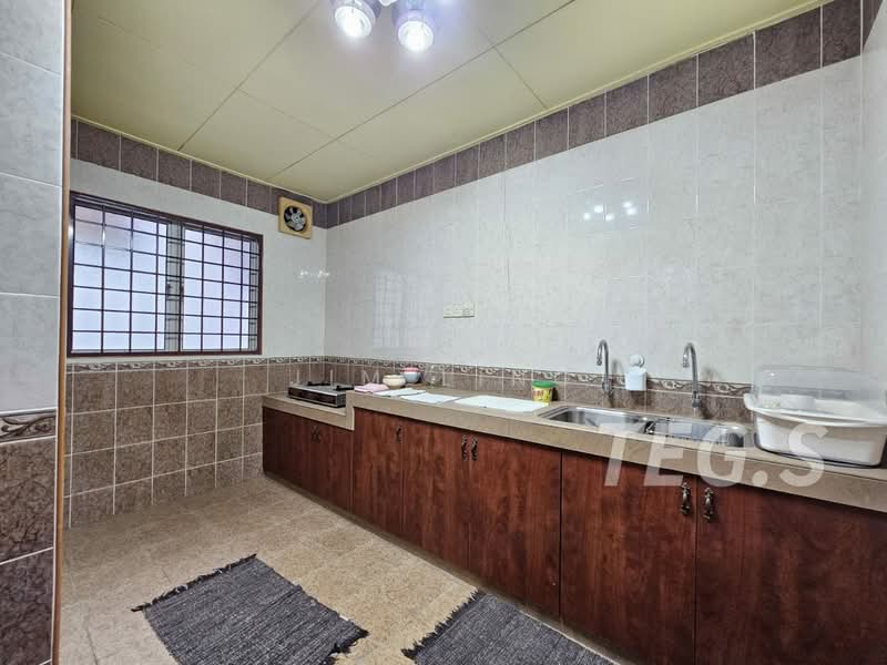Rumah Teres 2 Tingkat untuk Dijual di Kota Kemuning (Shah Alam) - Jim Ling - Kitchen - PropertyGuru.com.my