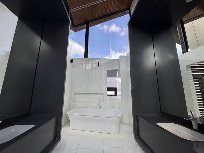 Bungalow for Sale in Bangsar (Kuala Lumpur) - Aivan Ng - Bathroom - PropertyGuru.com.my