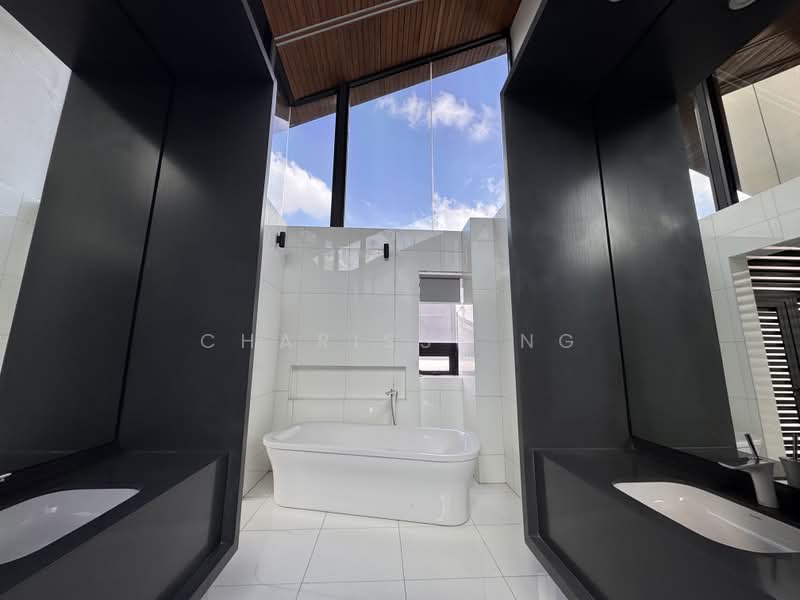 Bungalow for Sale in Bangsar (Kuala Lumpur) - Charisse Ng - Bathroom - PropertyGuru.com.my