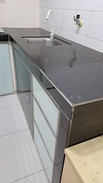 Servis Apartment untuk Dijual di Domain 2 @ NeoCyber - Candy Tan - Kitchen - PropertyGuru.com.my
