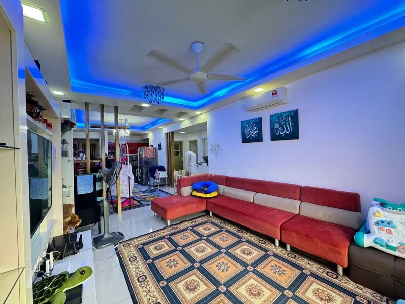 Kondominium untuk Dijual di The Zest @ Kinrara 9 - Fauran Nawawi - Living Room - PropertyGuru.com.my