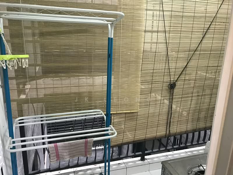 Kondominium untuk Disewa di One Damansara - JK Leong - Balcony - PropertyGuru.com.my