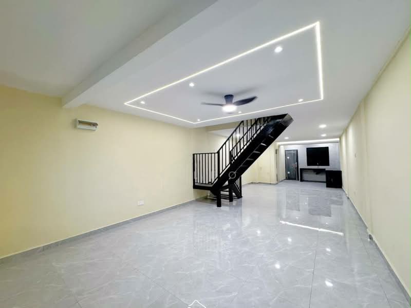 Rumah Teres 2 Tingkat untuk Dijual di Saleng (Senai) - Ck Leow - Living Room - PropertyGuru.com.my