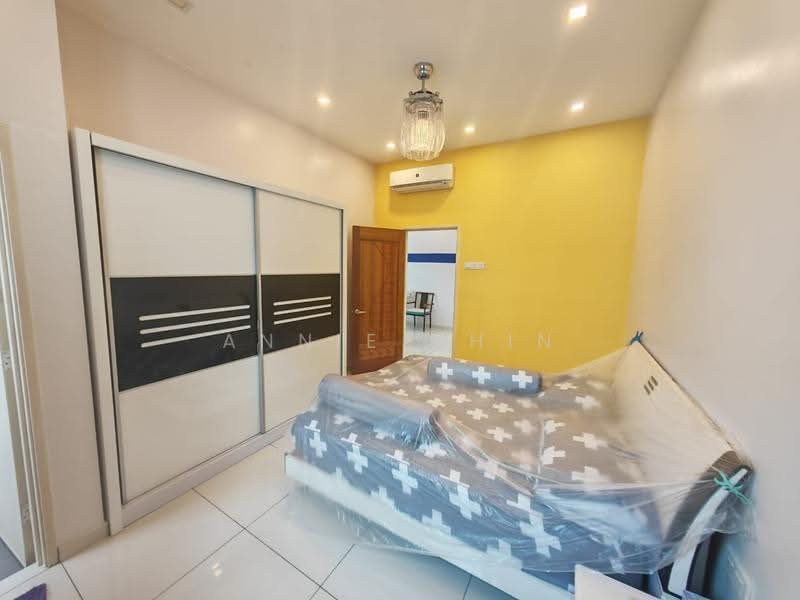Semi-Detached House for Sale in Taman Mutiara Rini (Skudai) - Annie Chin - Bedroom - PropertyGuru.com.my