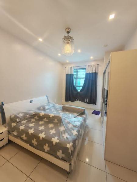 Semi-Detached House for Sale in Taman Mutiara Rini (Skudai) - Annie Chin - Bedroom - PropertyGuru.com.my
