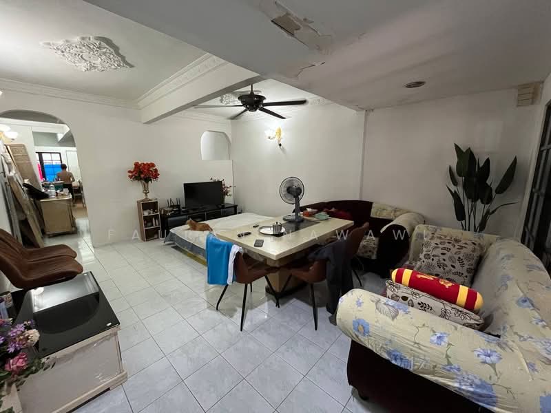 Rumah Teres 2 Tingkat untuk Dijual di Ulu Kelang (Kuala Lumpur) - Fauran Nawawi - Living Room - PropertyGuru.com.my