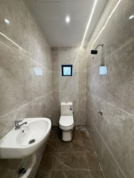 2-storey Terraced House for Sale in Taman Saleng (Kulai) - Wil Mong - Bathroom - PropertyGuru.com.my