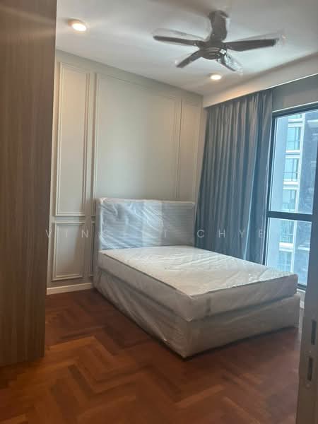 Servis Apartment untuk Disewa di Bloomsvale Menara Vista Petaling - Vincent Chye - Bedroom - PropertyGuru.com.my