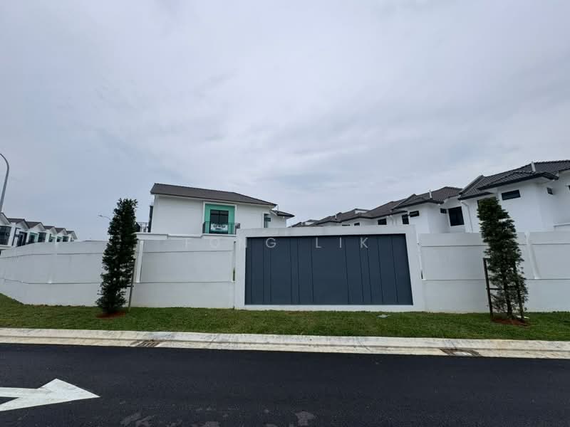 2-storey Terraced House for Sale in Taman Austin Duta (Tebrau) - Fong Lik - Exterior - PropertyGuru.com.my