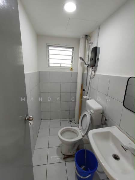 Apartment for Rent at Cendana Apartment Rawang - Mandy Cheow - Bathroom - PropertyGuru.com.my