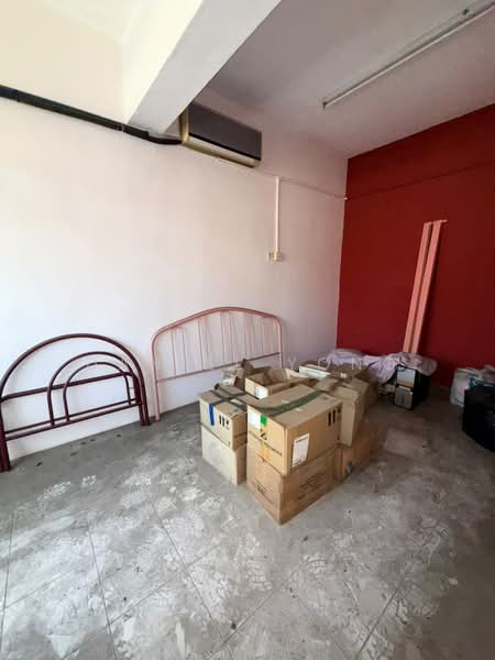 Shop for Sale in Taman Masai (Masai) - Daniel Yong - Interior - PropertyGuru.com.my