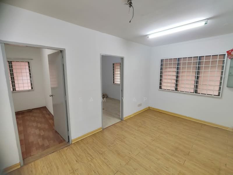 Rumah Flat untuk Dijual di Lestari Apartment - Sam Yap - Interior - PropertyGuru.com.my