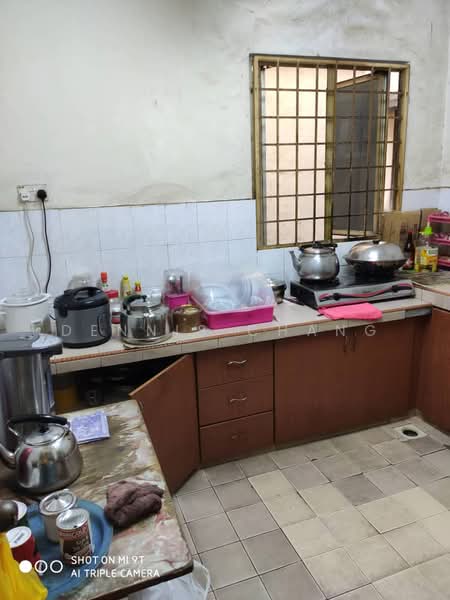 Rumah Flat untuk Dijual di Sri Manja Square Petaling Jaya - Dennis Chang - Kitchen - PropertyGuru.com.my