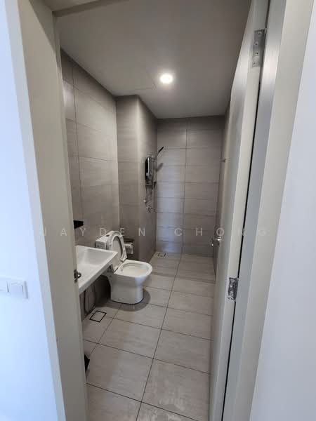 Servis Apartment untuk Disewa di Residensi Ava @ Kiara Bay - Jayden Chong - Bathroom - PropertyGuru.com.my