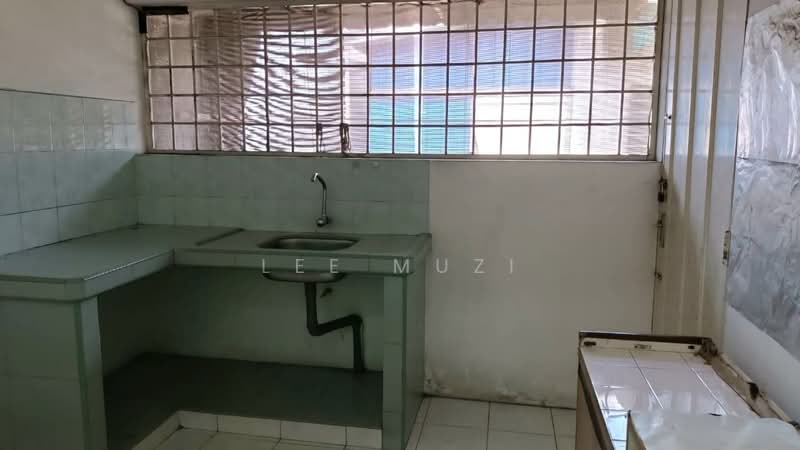 Semi-Detached House for Sale in Ipoh Garden (Ipoh) - Lee Muzi - Kitchen - PropertyGuru.com.my